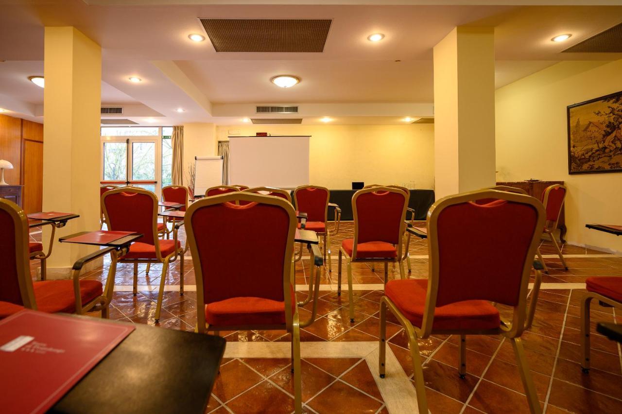 Hotel Torre Di Pratolungo Рим Экстерьер фото